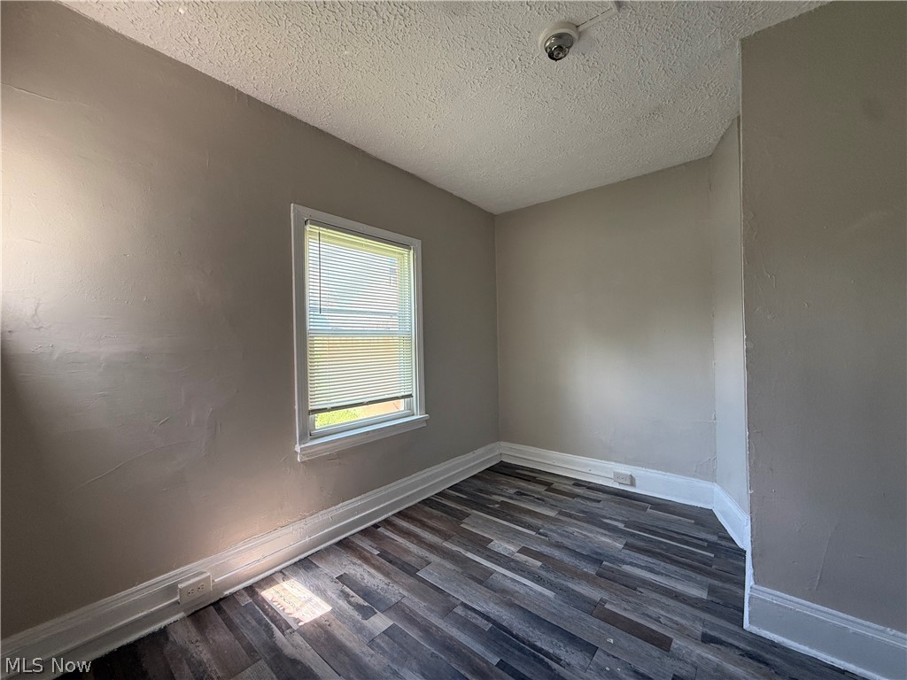 8208 Denison Avenue 4 Property Photo 7