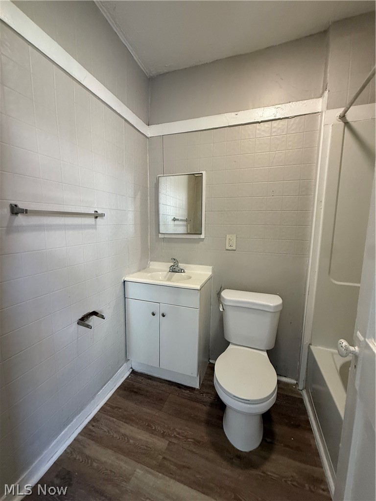8208 Denison Avenue 4 Property Photo 8