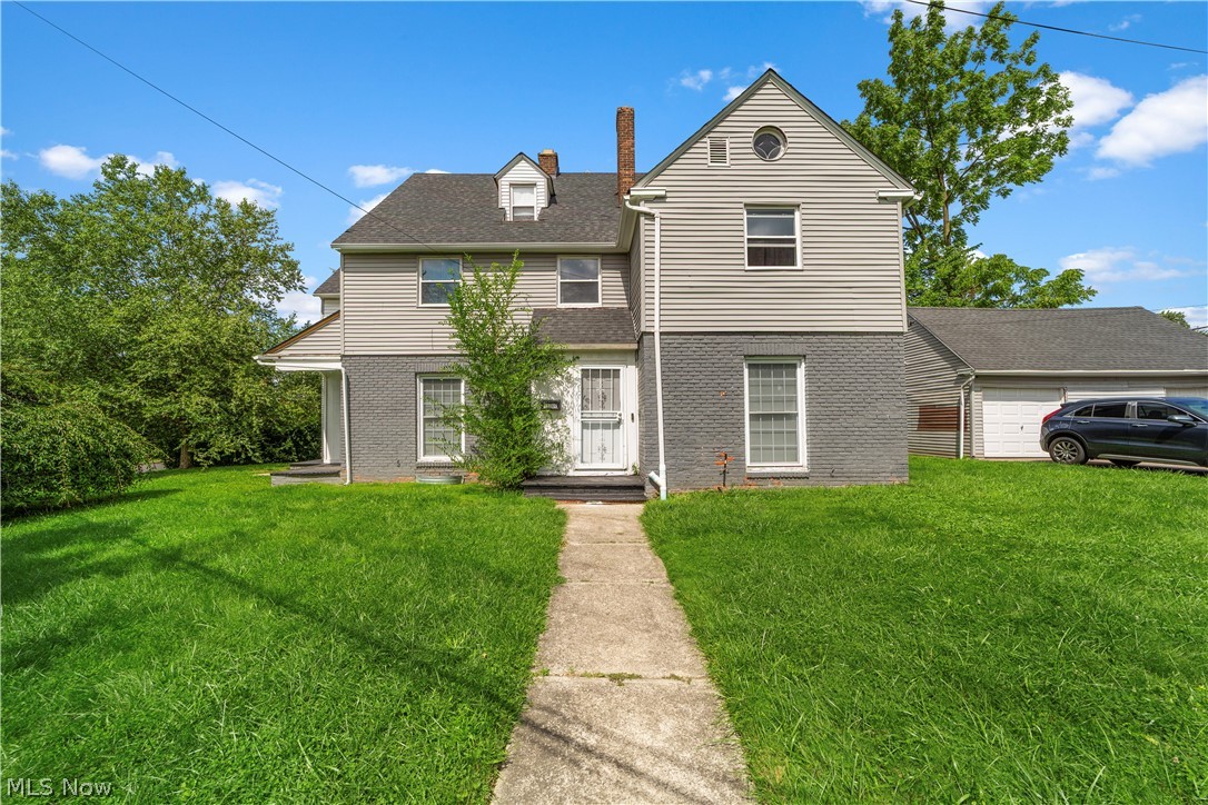 3113 Ashwood
