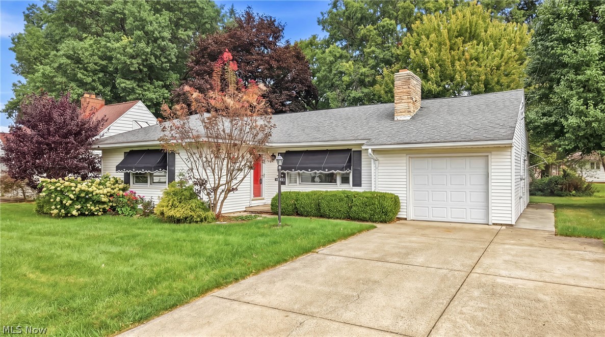 2083 Beechwood Street Ne Property Photo 1