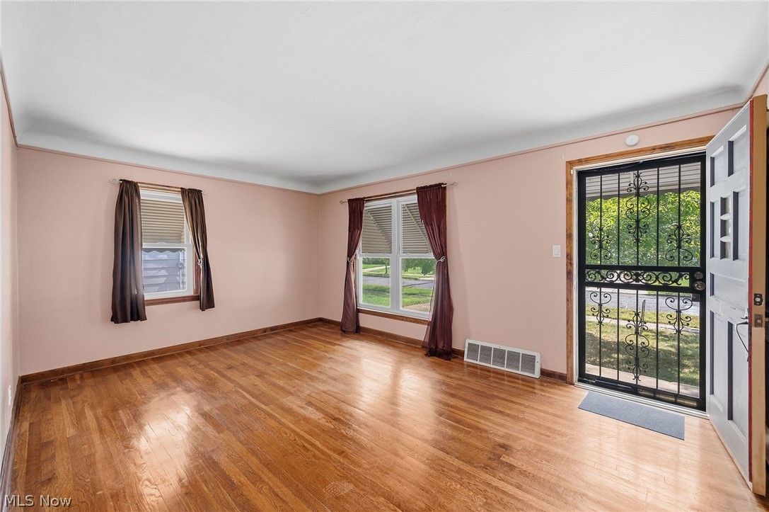 25521 Zeman Avenue Property Photo 12