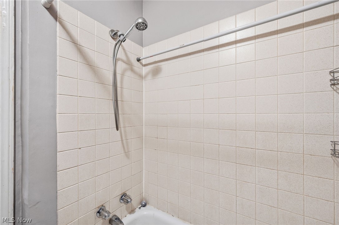 25521 Zeman Avenue Property Photo 21