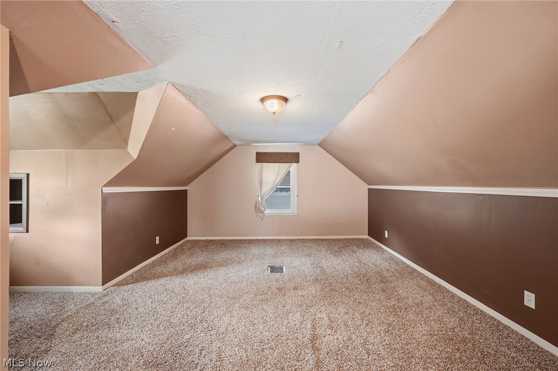 25521 Zeman Avenue Property Photo 33