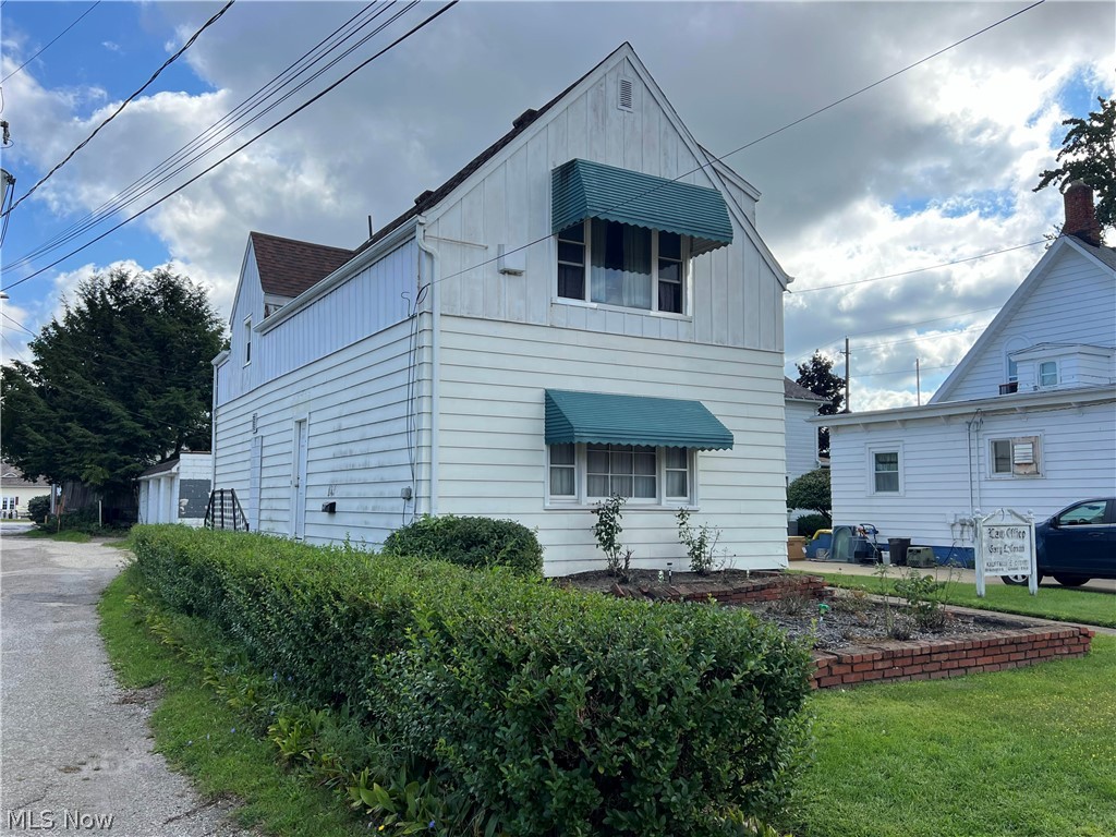 180 Washington Street Property Photo 1