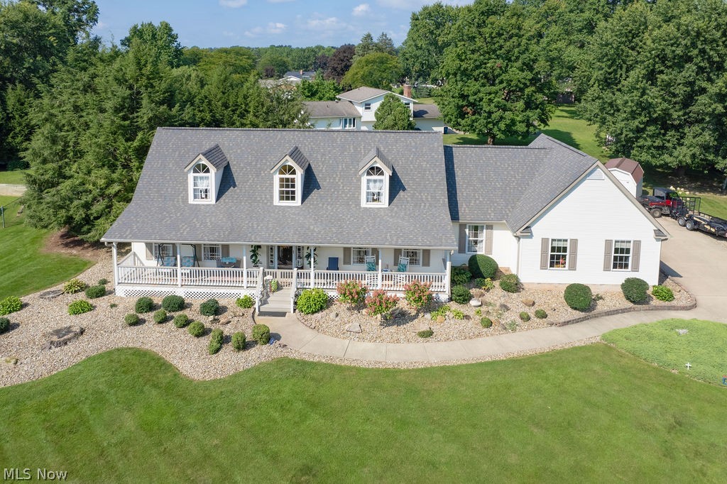 1067 Mohawk Trail SW