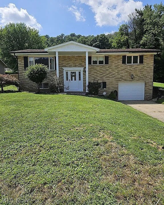 608 E Fernwood Drive Property Photo 1