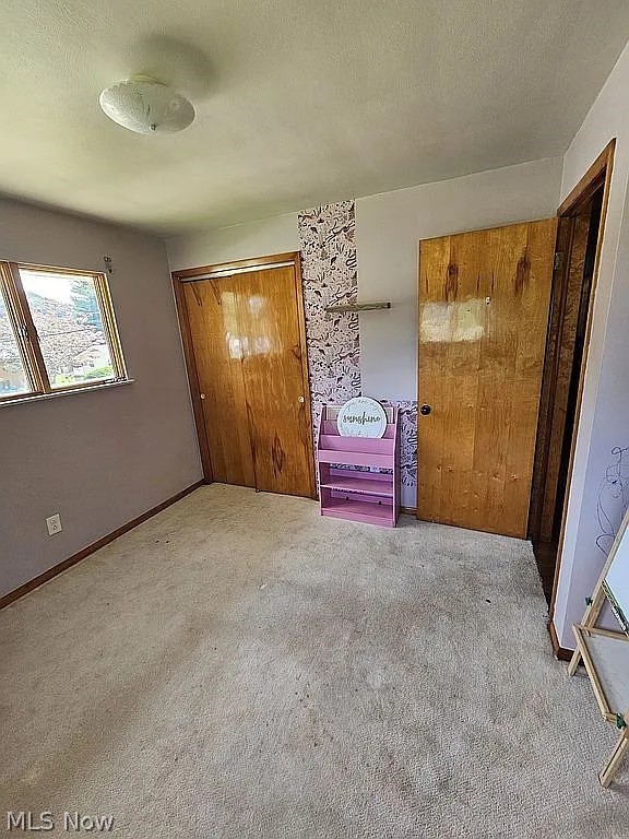 608 E Fernwood Drive Property Photo 5