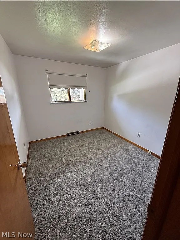 608 E Fernwood Drive Property Photo 6