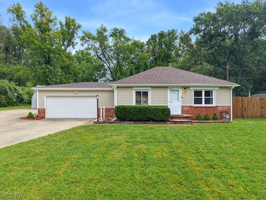 2195 Par Drive Property Photo 1