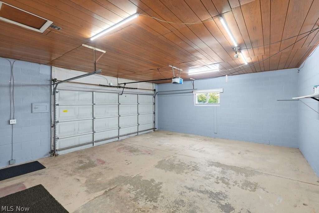 2195 Par Drive Property Photo 37