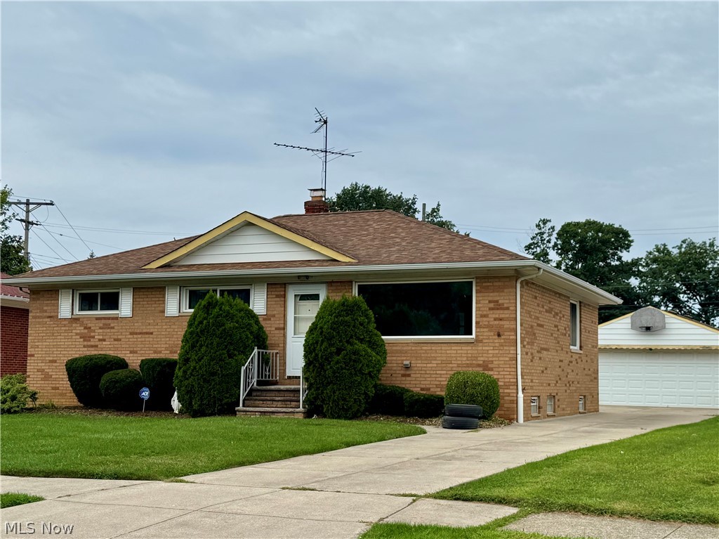 31505 Douglas Drive Property Photo 1