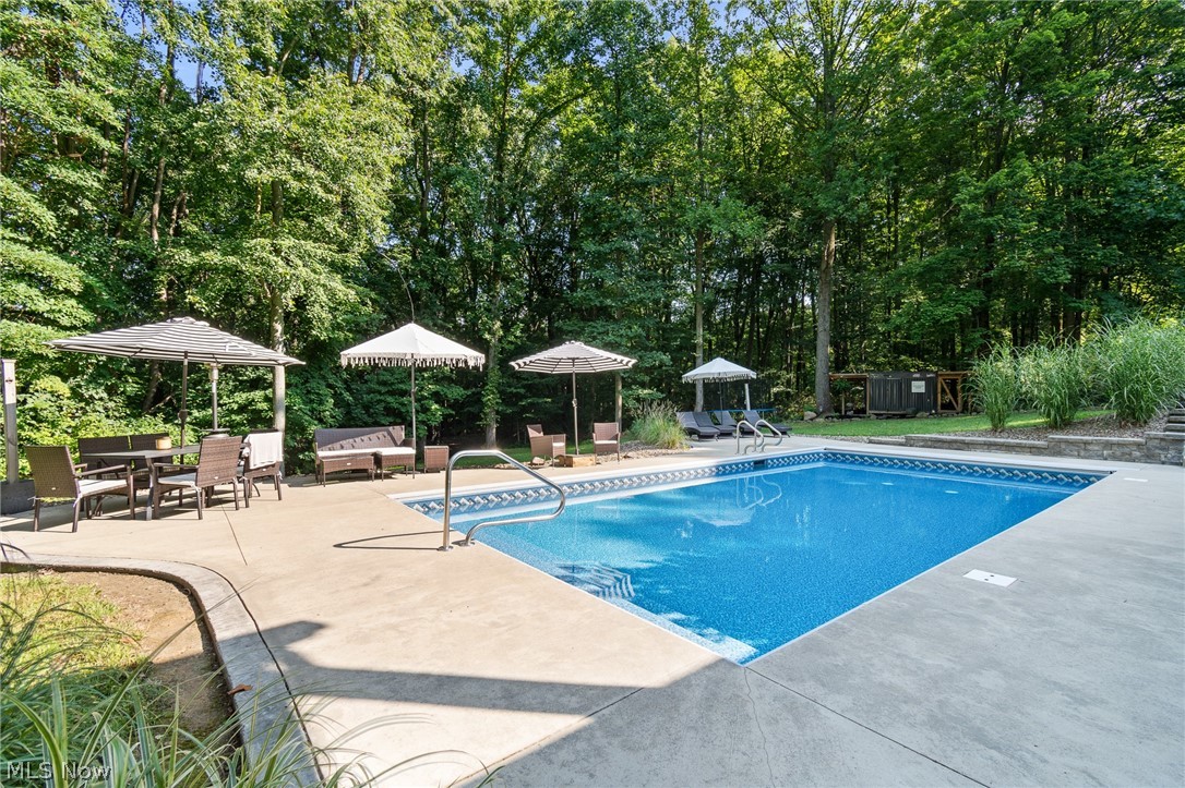 2119 Johns Road Property Photo 6