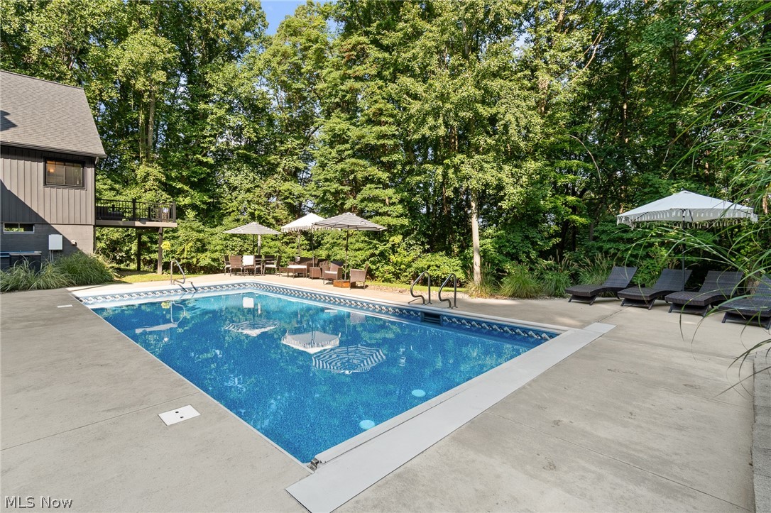 2119 Johns Road Property Photo 7