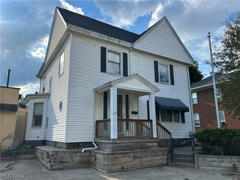 105 Main Street N