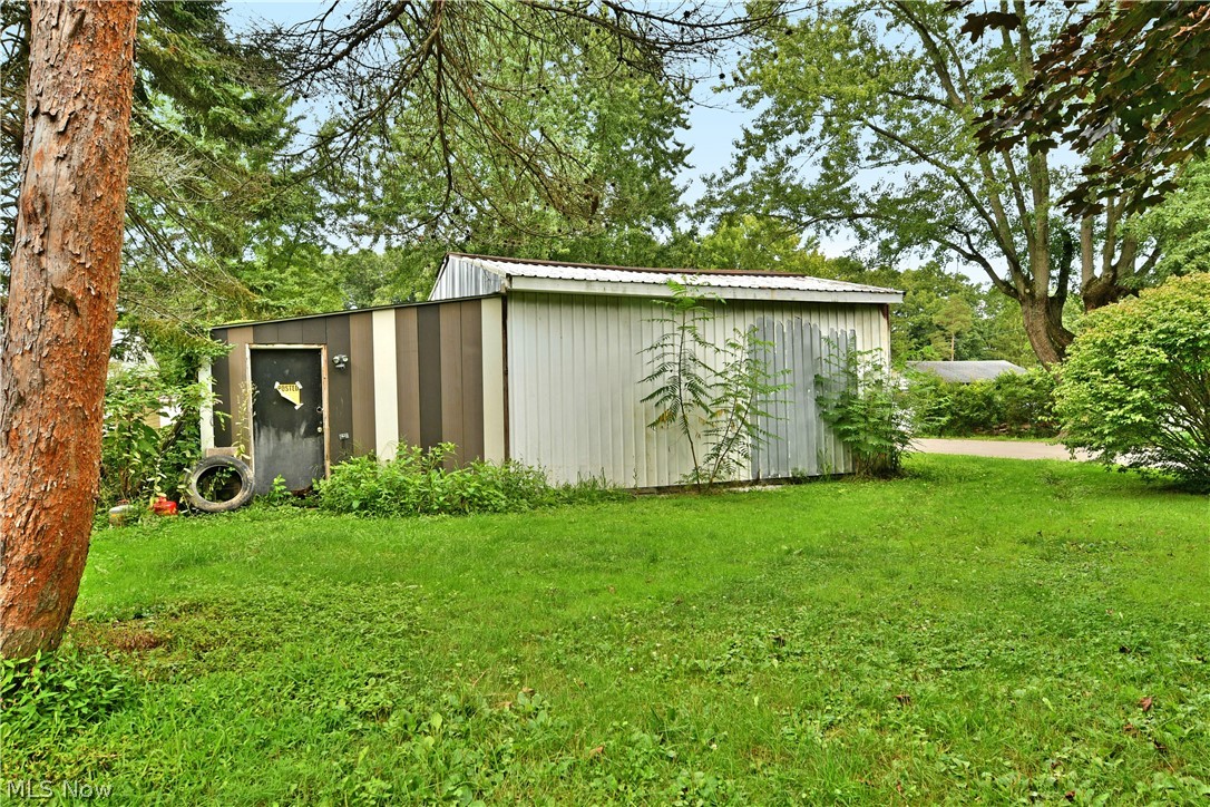 919 Owsley Street Property Photo 8