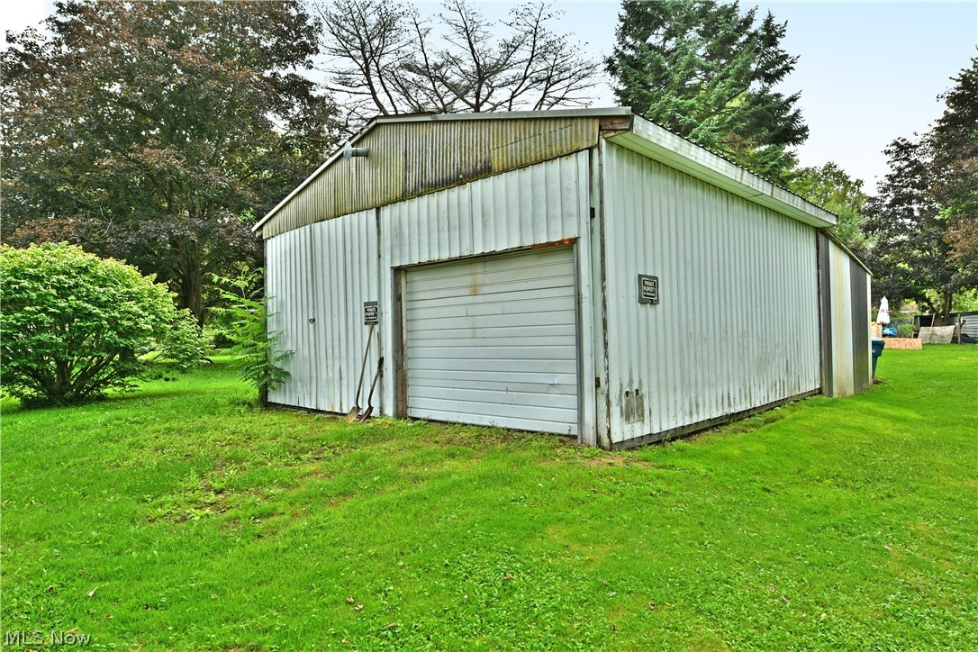919 Owsley Street Property Photo 10