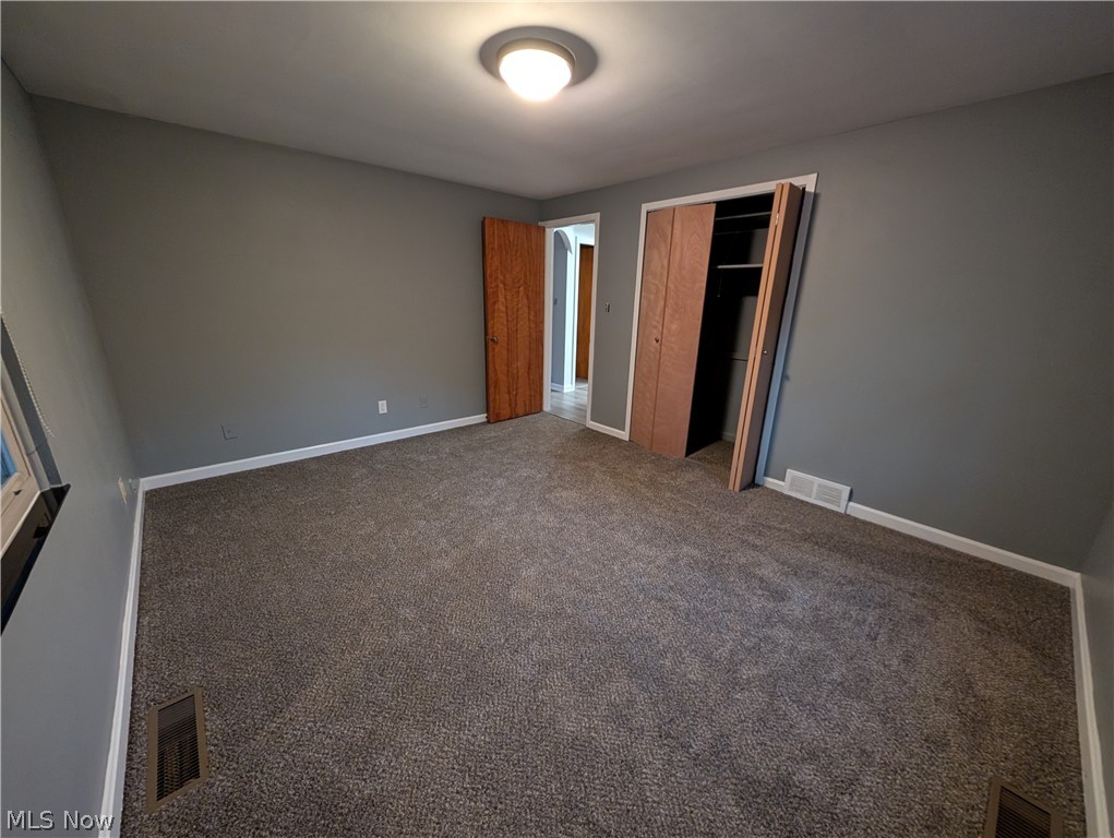 647 Longmere Drive Property Photo 9