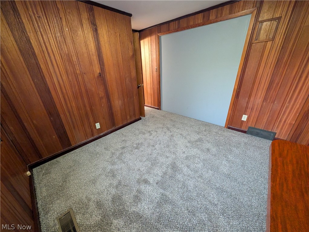 647 Longmere Drive Property Photo 10