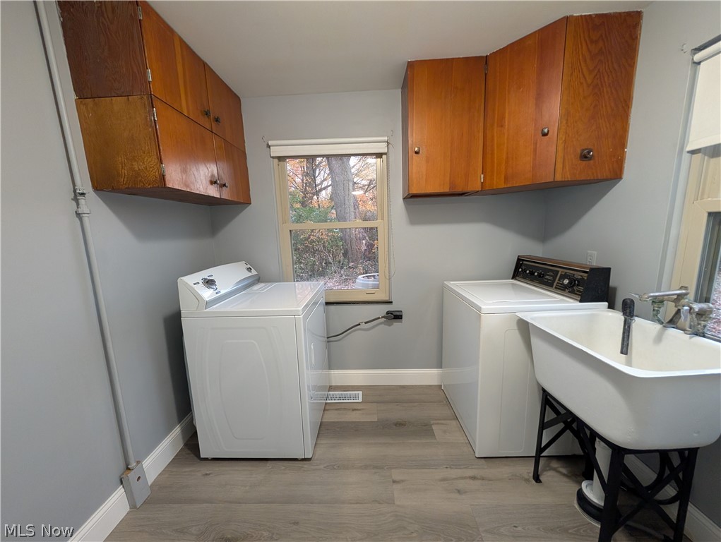 647 Longmere Drive Property Photo 12