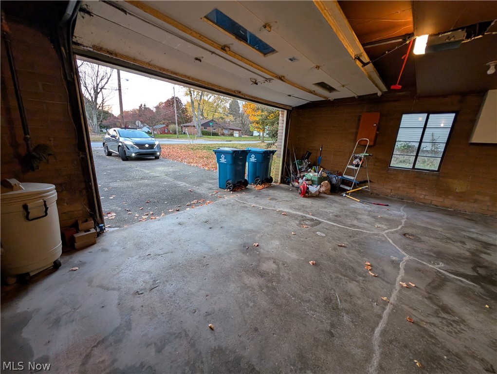 647 Longmere Drive Property Photo 26