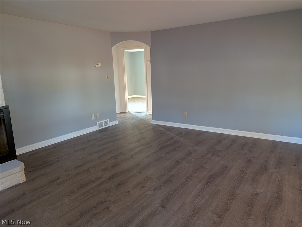 647 Longmere Drive Property Photo 32