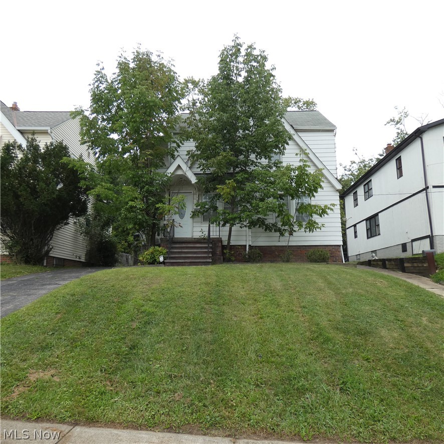 13187 Forestdale Drive Property Photo 1