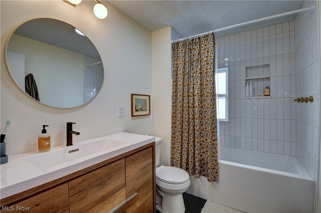 705 N Walnut Street Property Photo 20