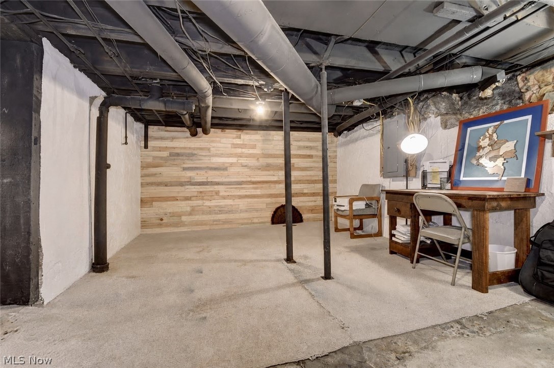 705 N Walnut Street Property Photo 22