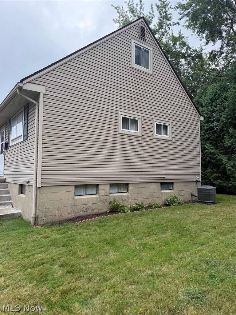 2424 Cooledge Avenue Property Photo 3