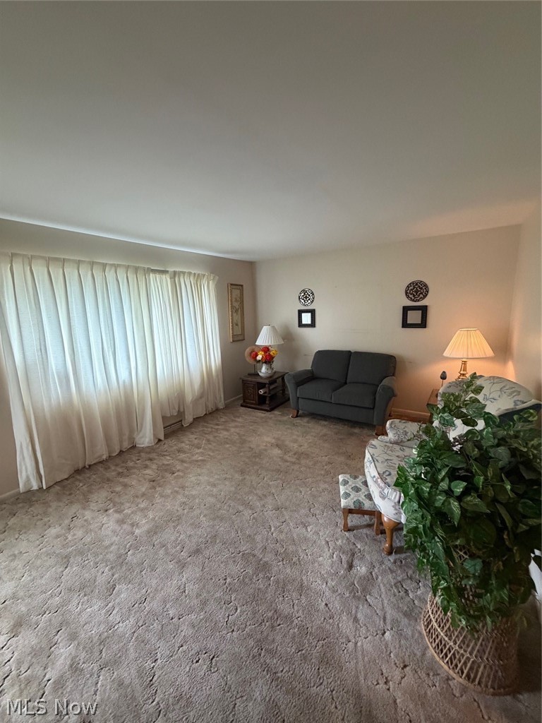 2424 Cooledge Avenue Property Photo 6