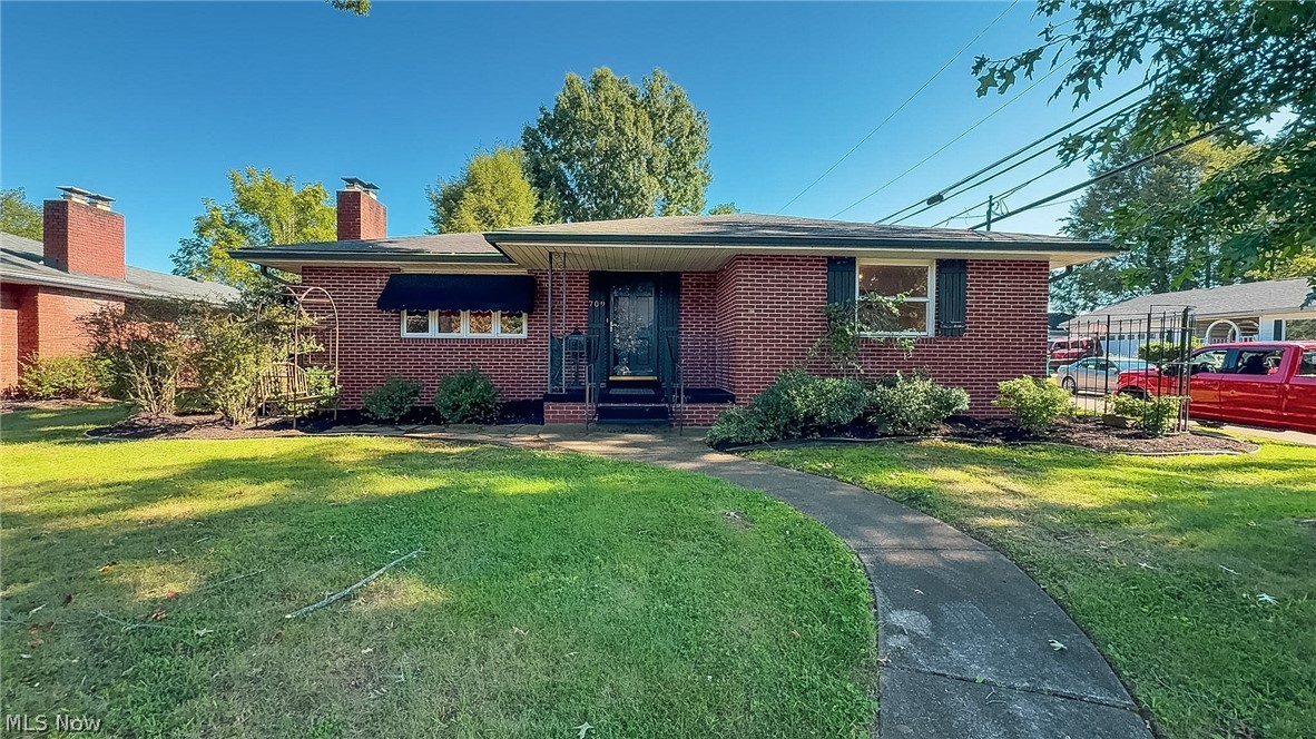 709 37th Street Property Photo 1