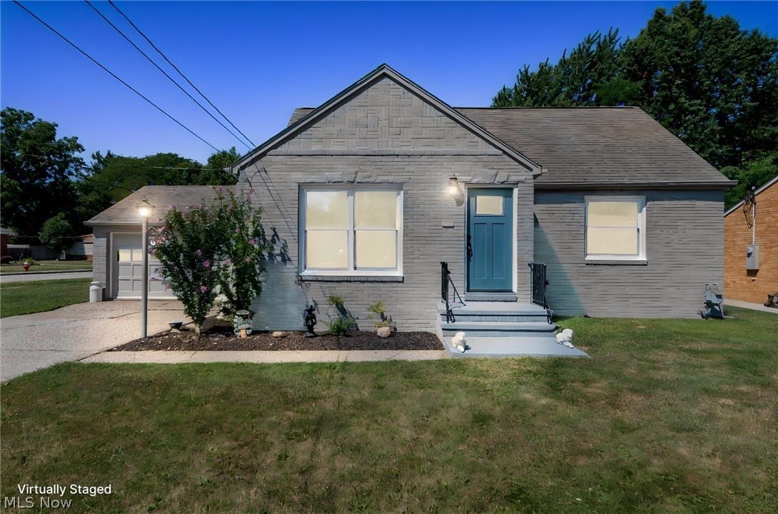6004 Twin Lakes Drive Property Photo 1