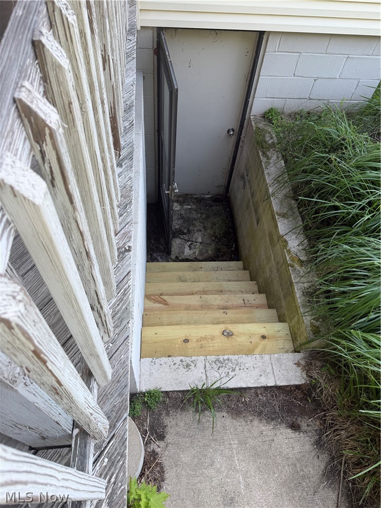 888 Danmead Avenue Property Photo 15