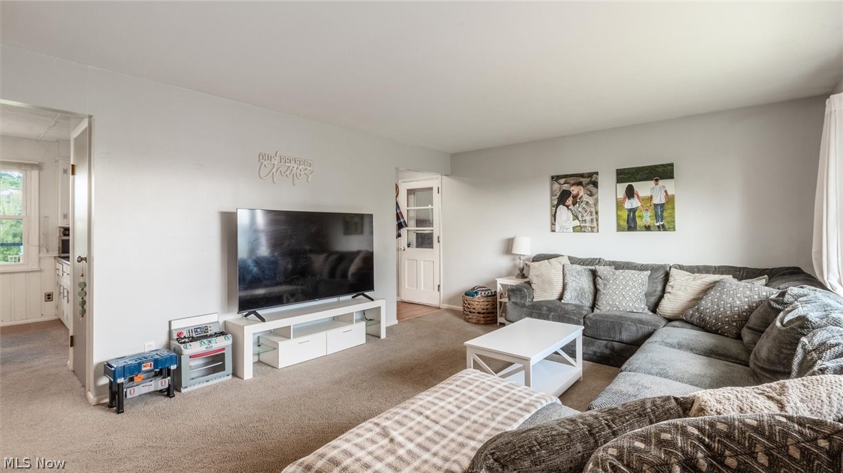103 Downing Property Photo 7