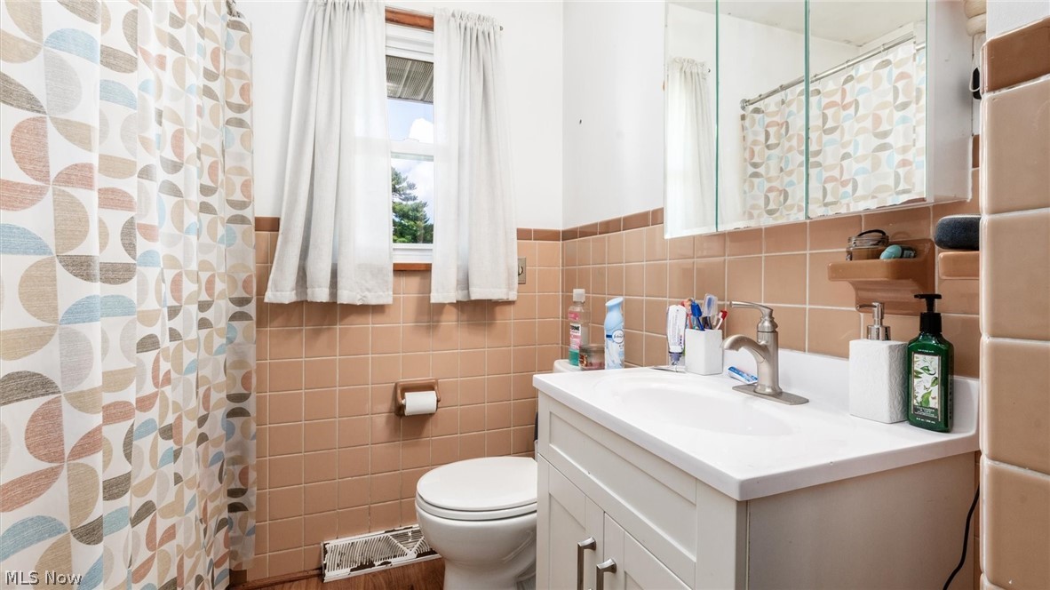 103 Downing Property Photo 8