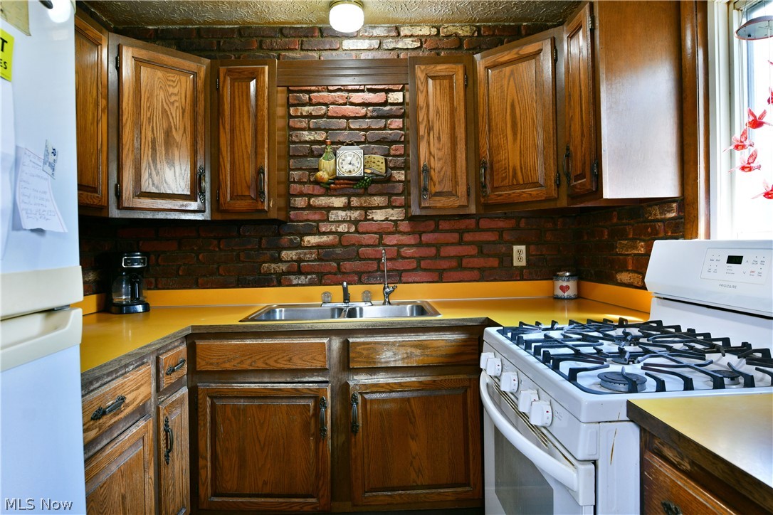 17285 Mock Road Property Photo 8