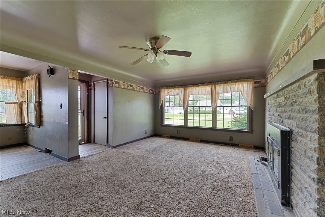 5349 Middletown Road E Property Photo 3
