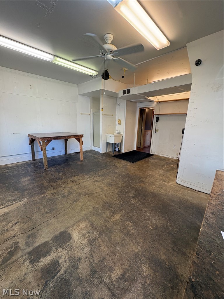 5255 State Road Property Photo 8