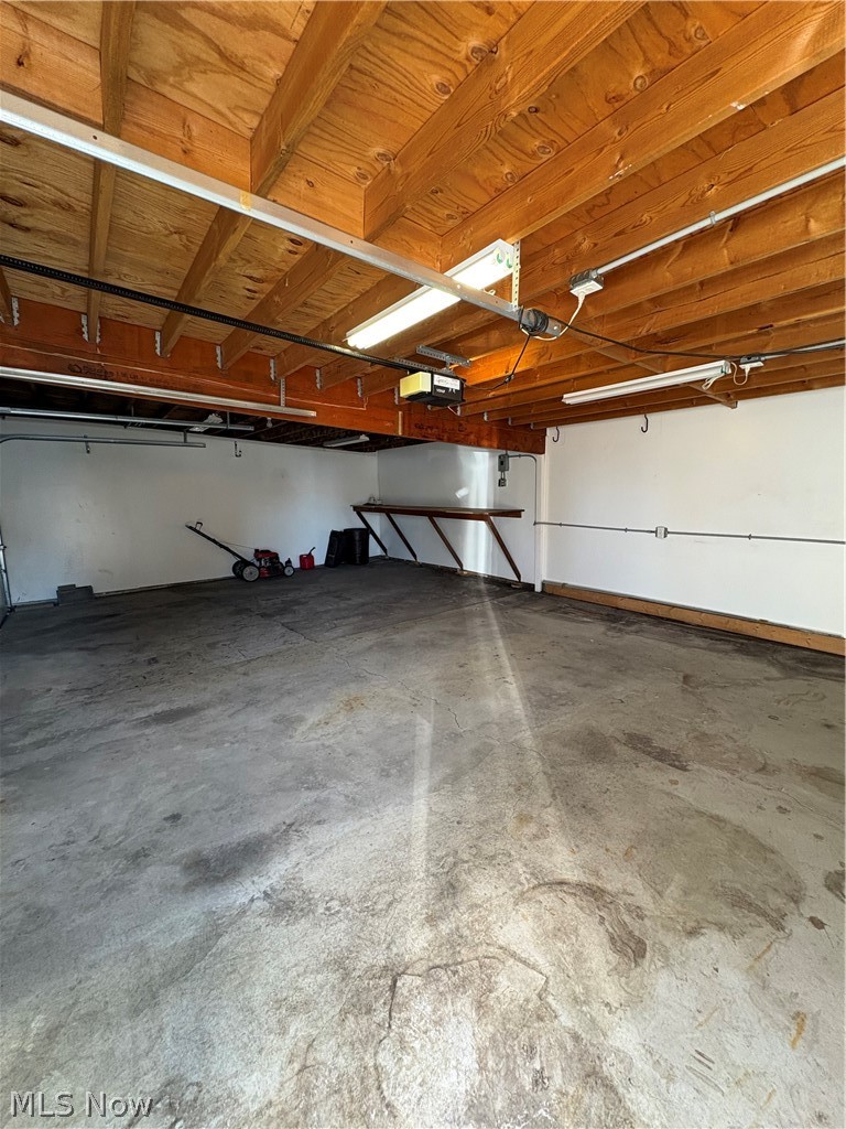 5255 State Road Property Photo 14