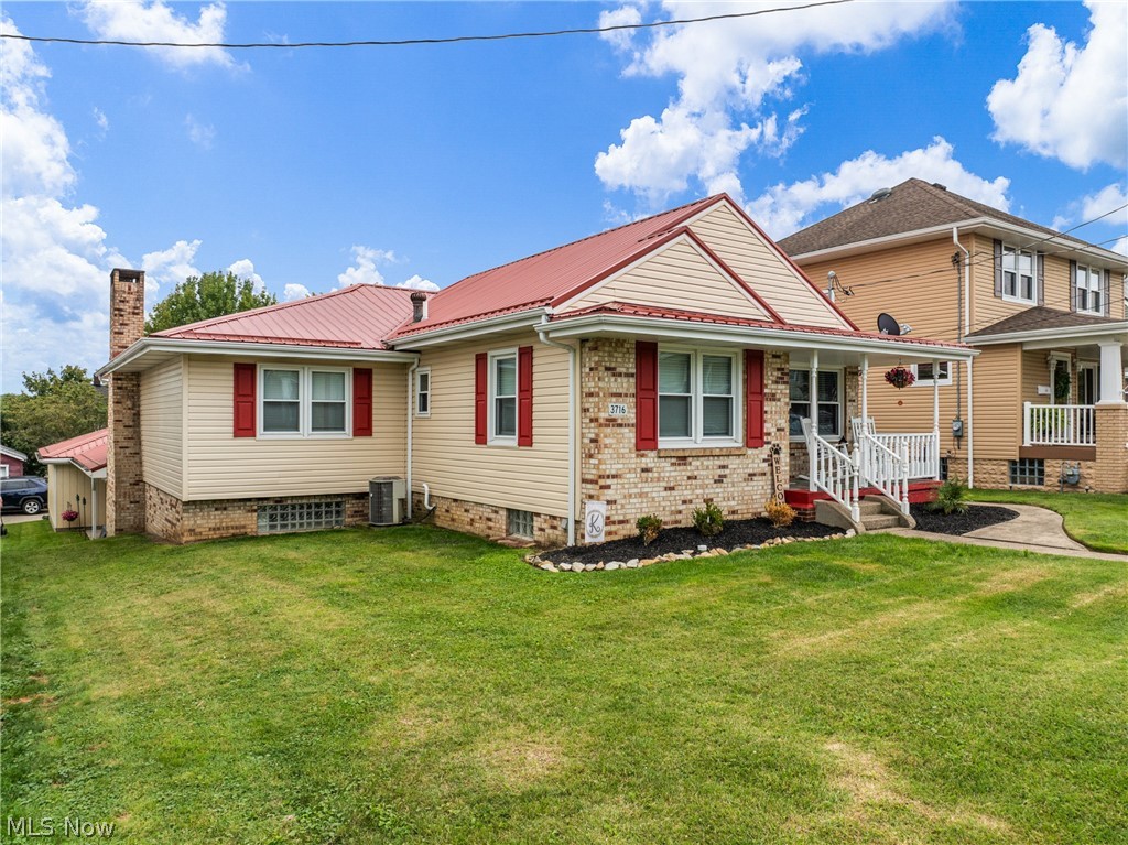 3716 Hanlin Way Property Photo 4