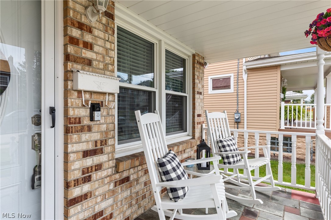 3716 Hanlin Way Property Photo 5