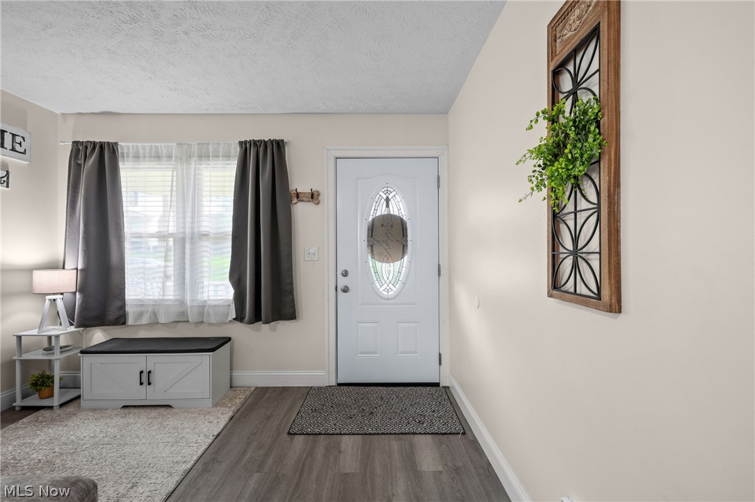 3716 Hanlin Way Property Photo 6