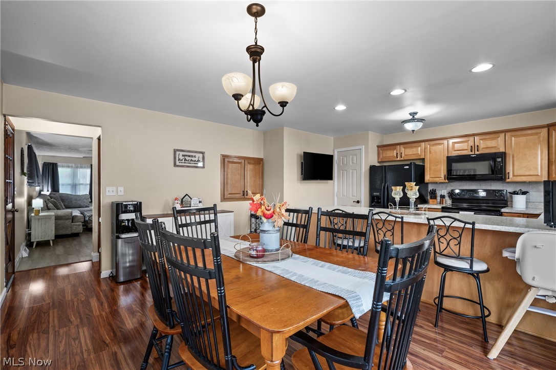 3716 Hanlin Way Property Photo 11