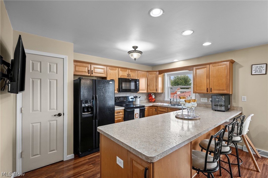 3716 Hanlin Way Property Photo 12