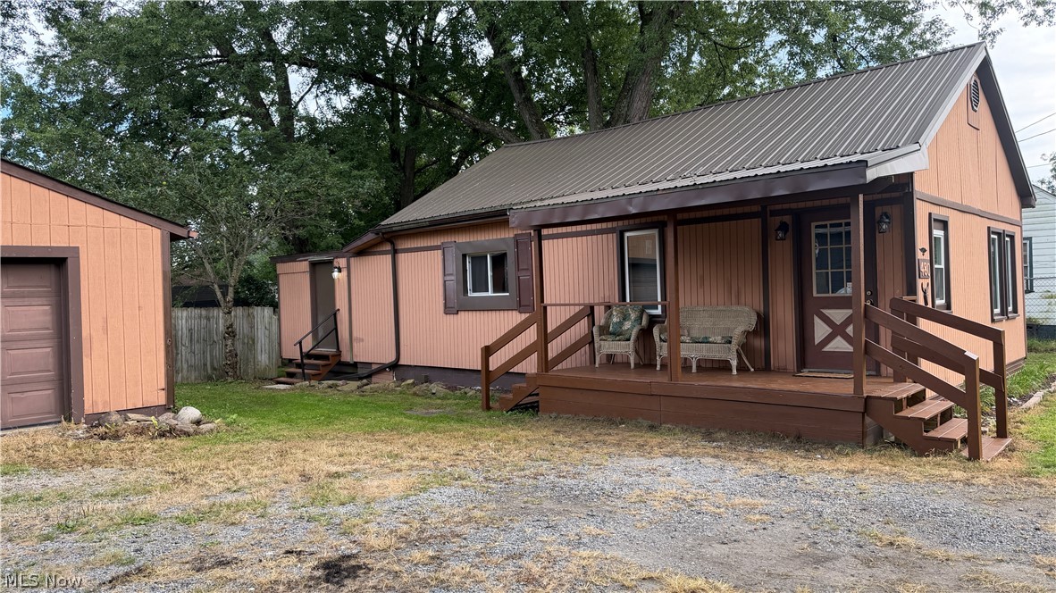 480 N Leavitt Road Property Photo 1