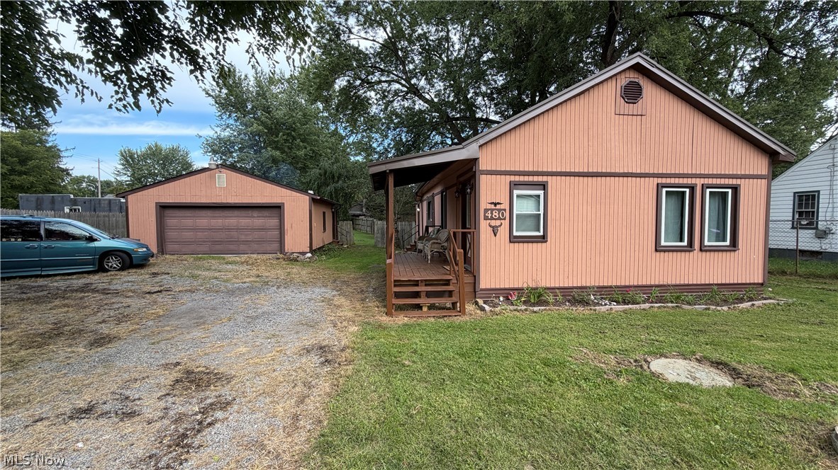 480 N Leavitt Road Property Photo 7