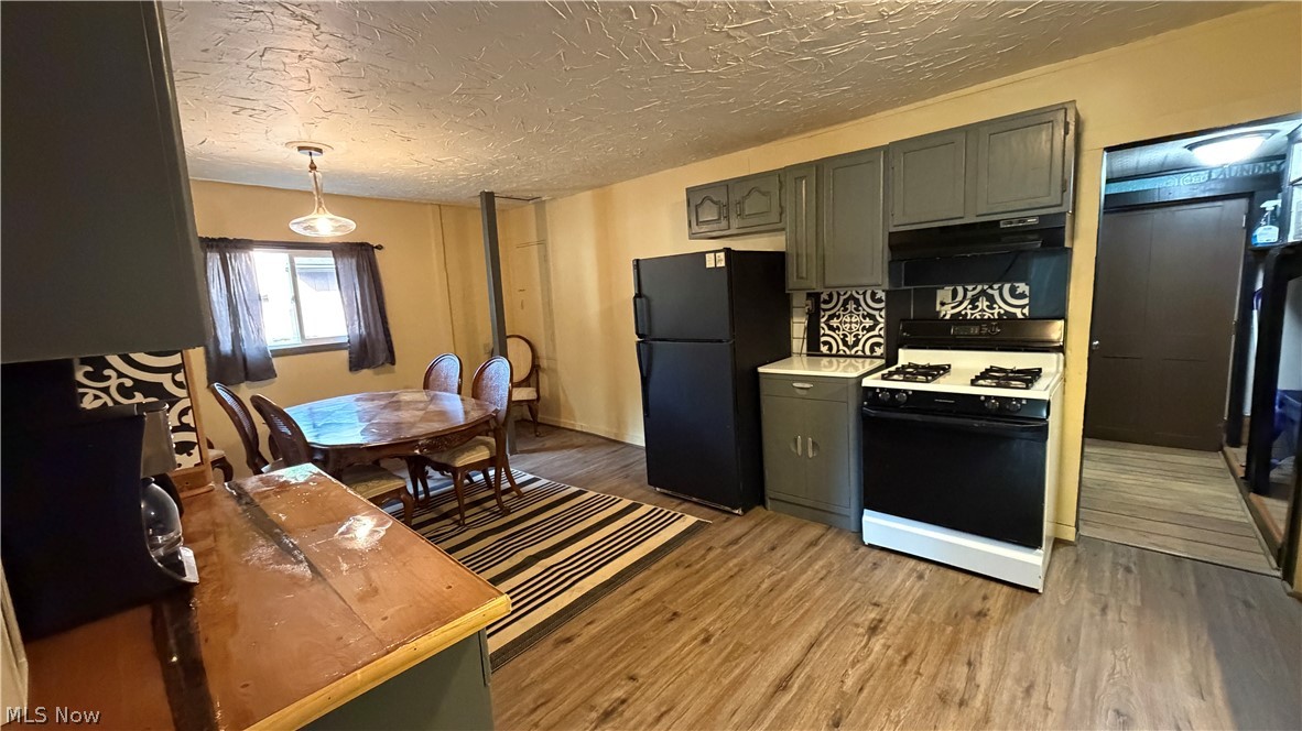 480 N Leavitt Road Property Photo 27
