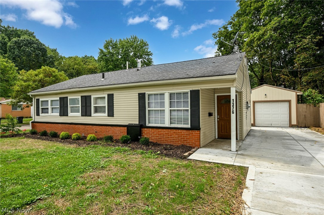 1376 Seward Avenue Property Photo 2