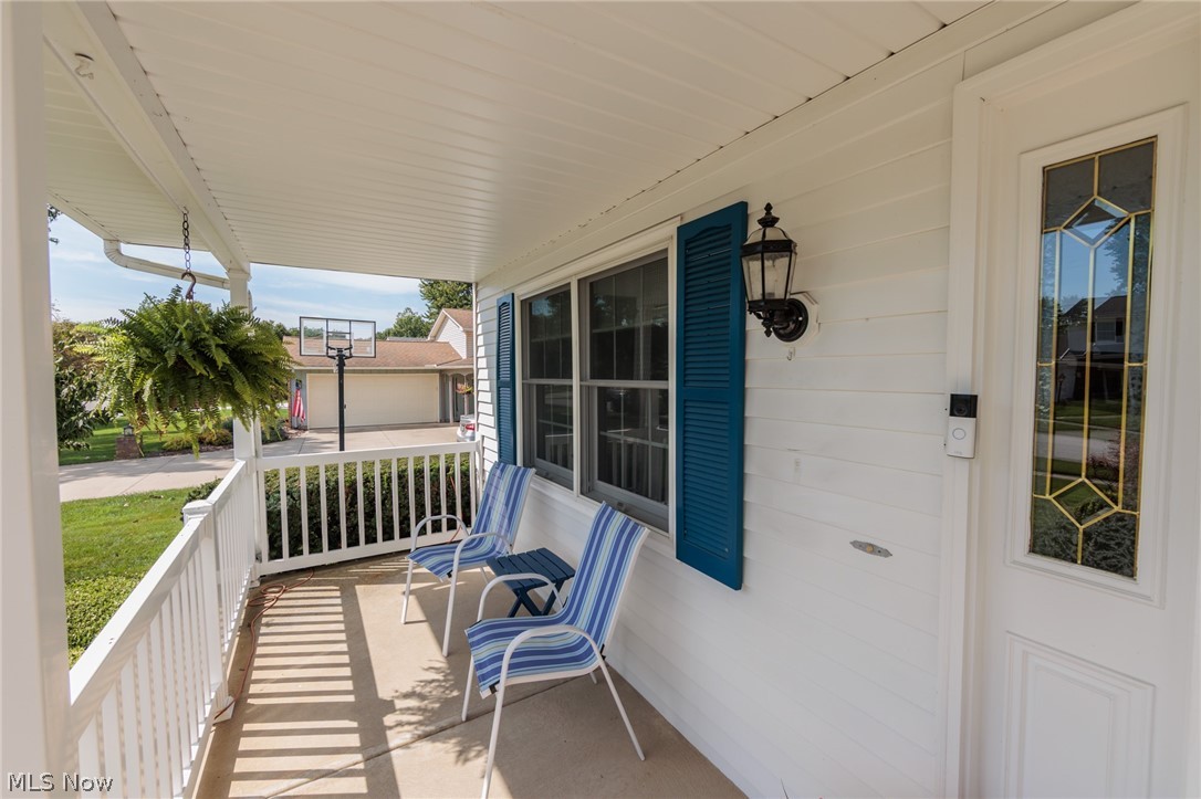 316 Crestview Drive Property Photo 2