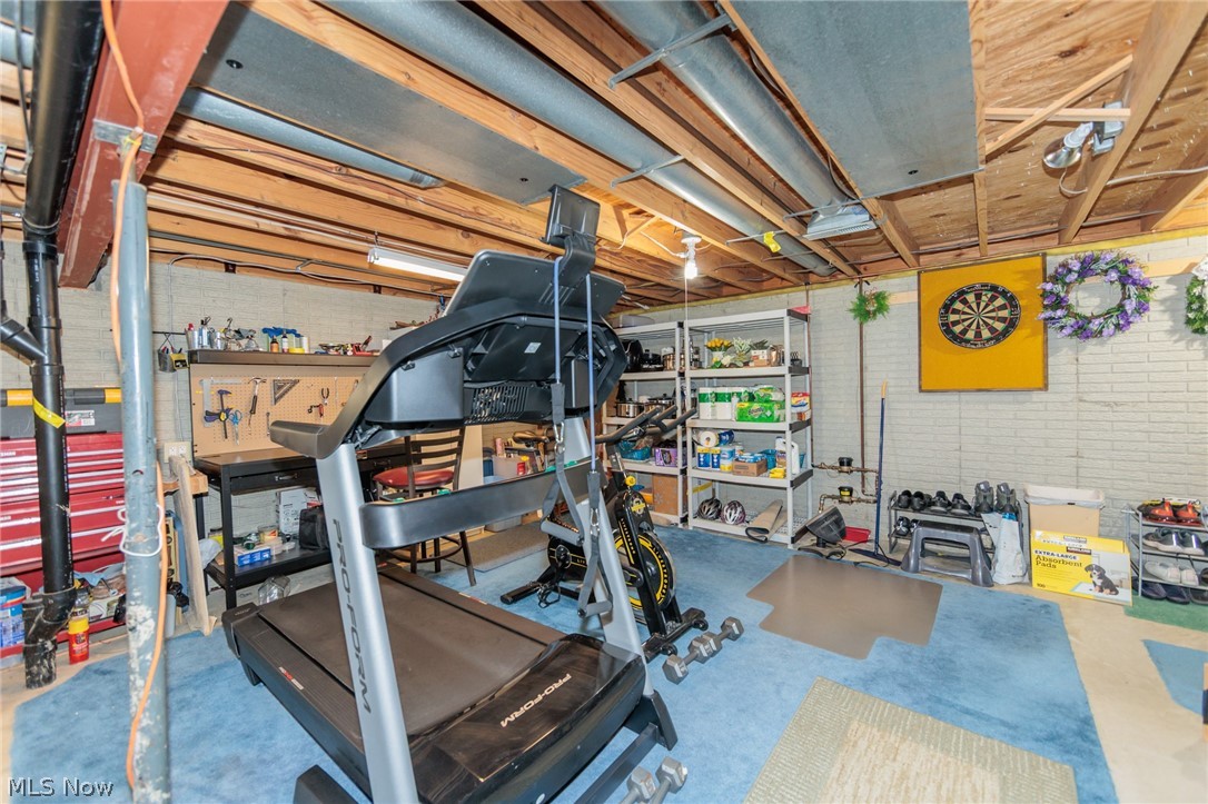 316 Crestview Drive Property Photo 40